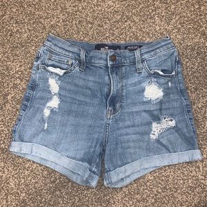 🌻Hollister jean shorts!